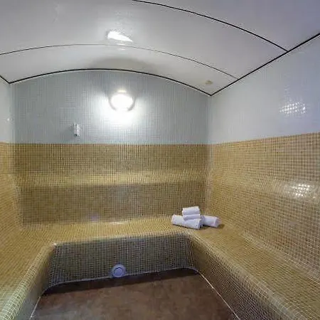阿夸里亚伊贝索尔水疗酒店 5*