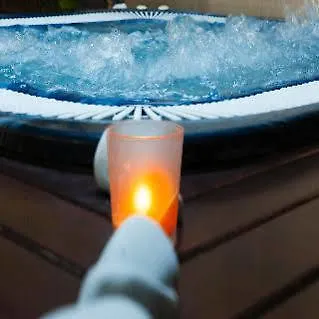 阿夸里亚伊贝索尔水疗酒店 萨洛